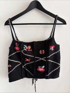 Tach Black Knit Floral Cropped Top